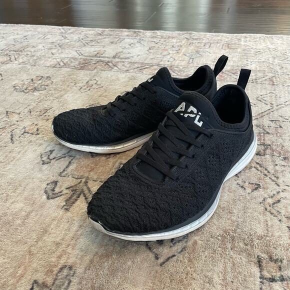 APL: Athletic Propulsion Labs Women's Techloom Phantom Running Shoe Black SZ 8.5 - Picture 4 of 10
